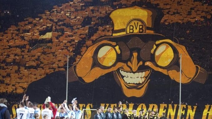 La afición del Borussia Dortmund en el Signal Iduna Park