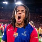 Koundé celebrando la Copa del Rey del Barça
