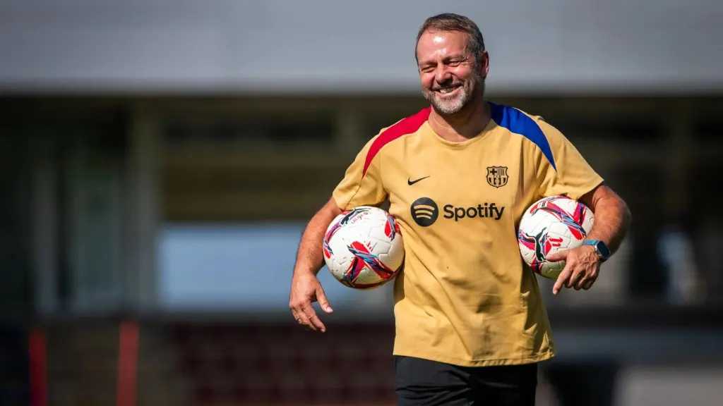 Flick en una sesión de entrenamiento del Barça durante la pasada campaña