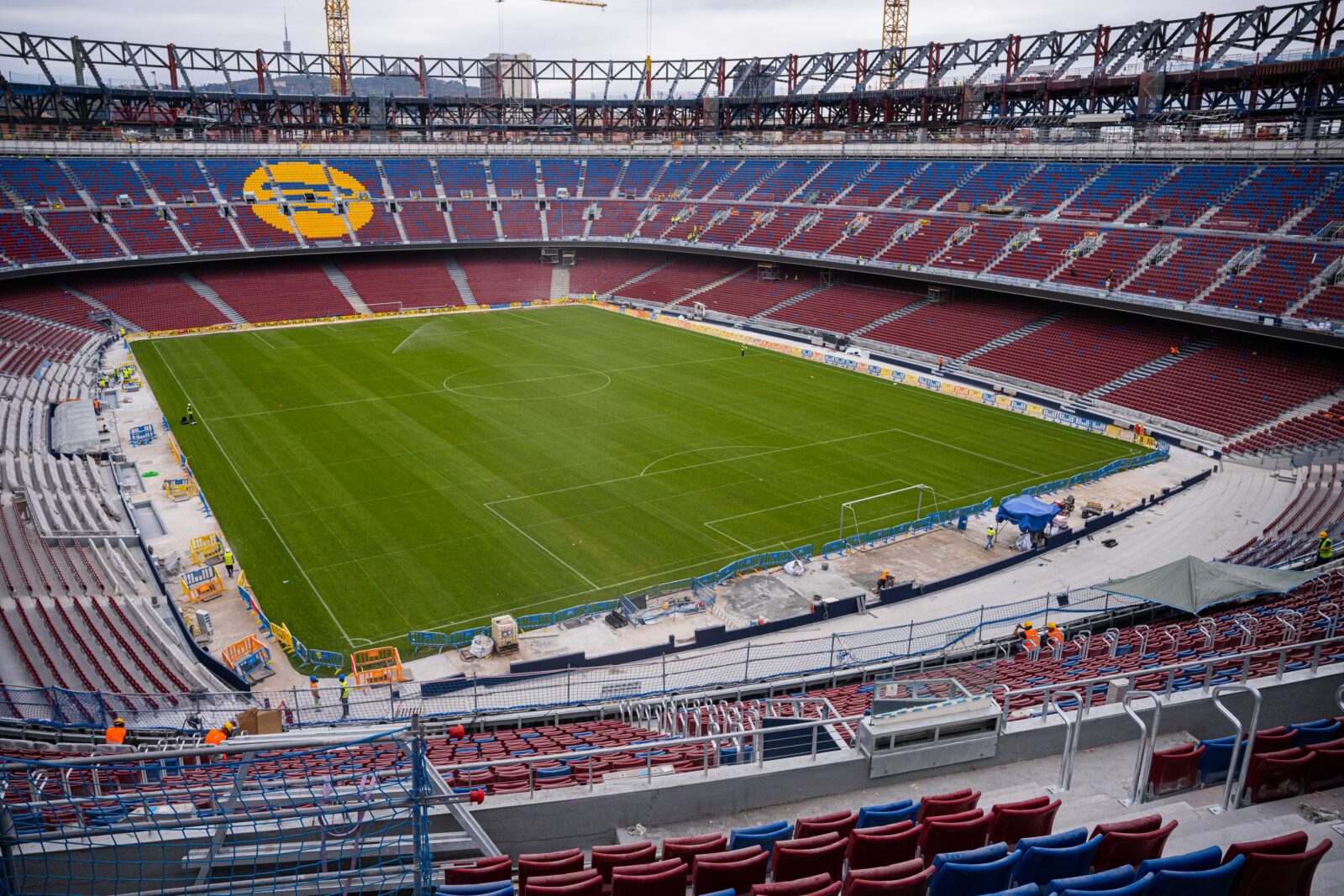 Estado actual de las obras del Spotify Campo, que hoy será inspeccionado por el Ayuntamiento de Barcelona.