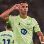 Ferran Torres celebra el segundo gol en el Ciutat de València. FC Barcelona