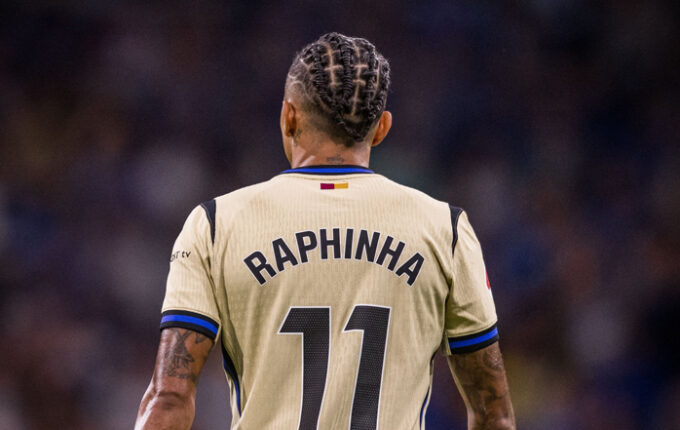 Raphinha jugando con el Barça ante el Real Oviedo en la sexta jornada de liga