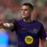 Marc Casado en el calentamiento previo al Barça-Levante