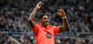 Marcus desatado en su regreso a Inglaterra