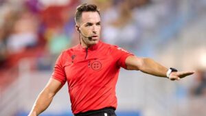 David Gálvez Rascón arbitrando