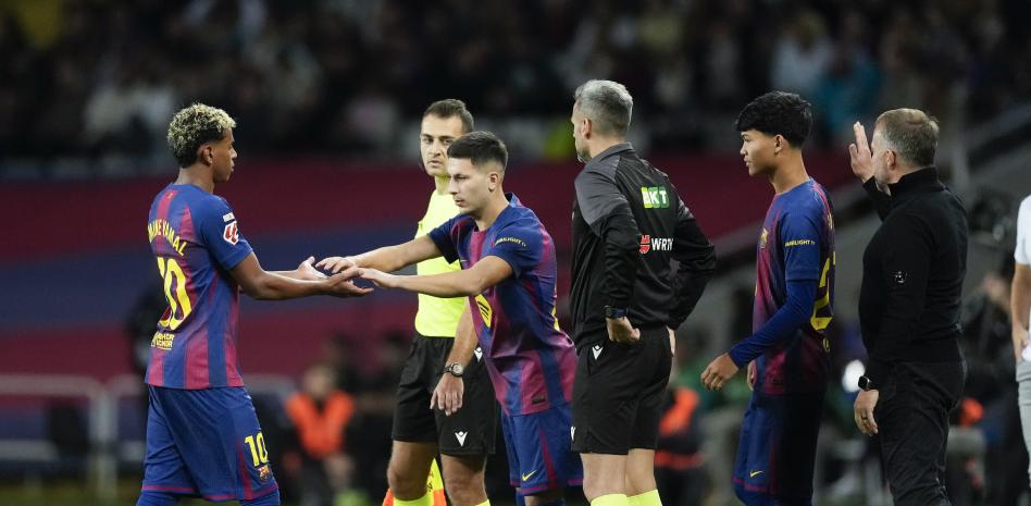 Roony Bardghji jugando con la camiseta del FC Barcelona. Fuente: Mundo Deportivo