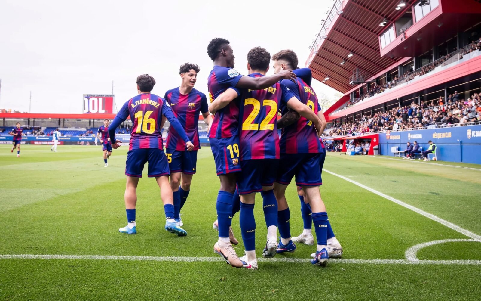 Celebración de gol del Barça Atlètic
