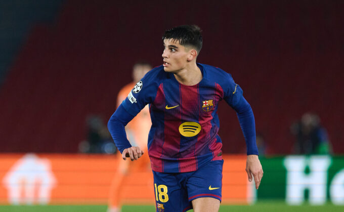 Gerard Martín en el Camp Nou frente al Eintracht