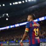 Raphinha jugando ante el Eintracht de Frankfurt en la Champions League