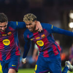 Lamine Yamal y Ferrán Torres celebrando un gol