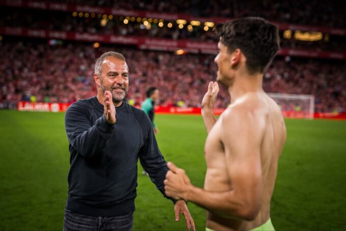 Hansi Flick y Gerard Martín