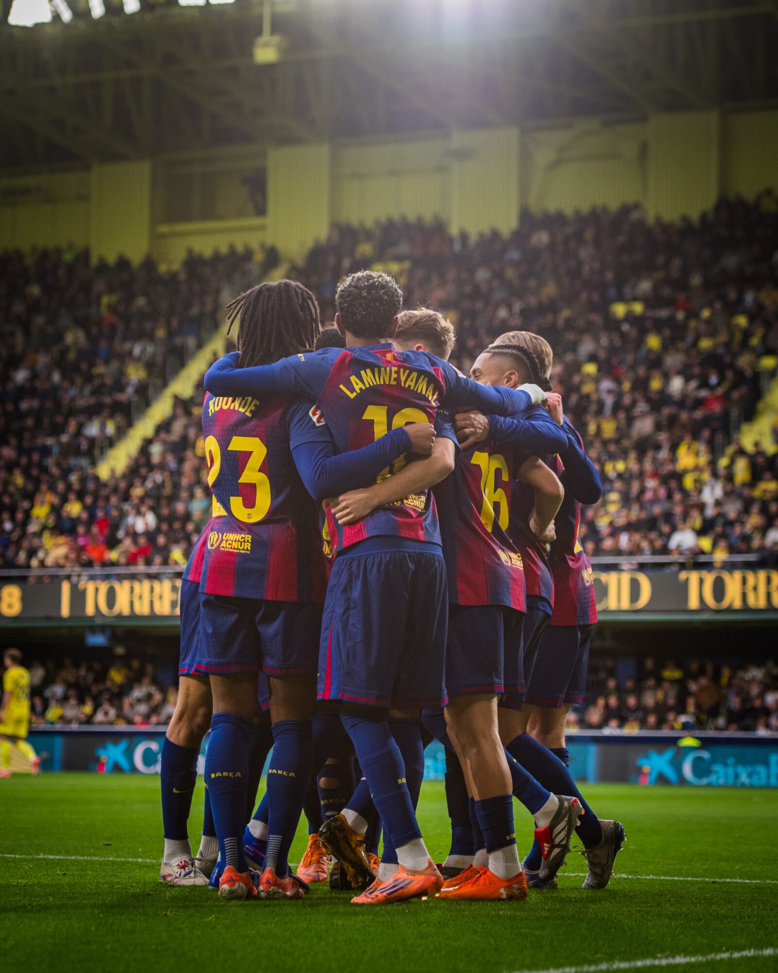 El grupo celebrando el último gol de la victoria ante el Villarreal