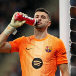 Joan García con el FC Barcelona