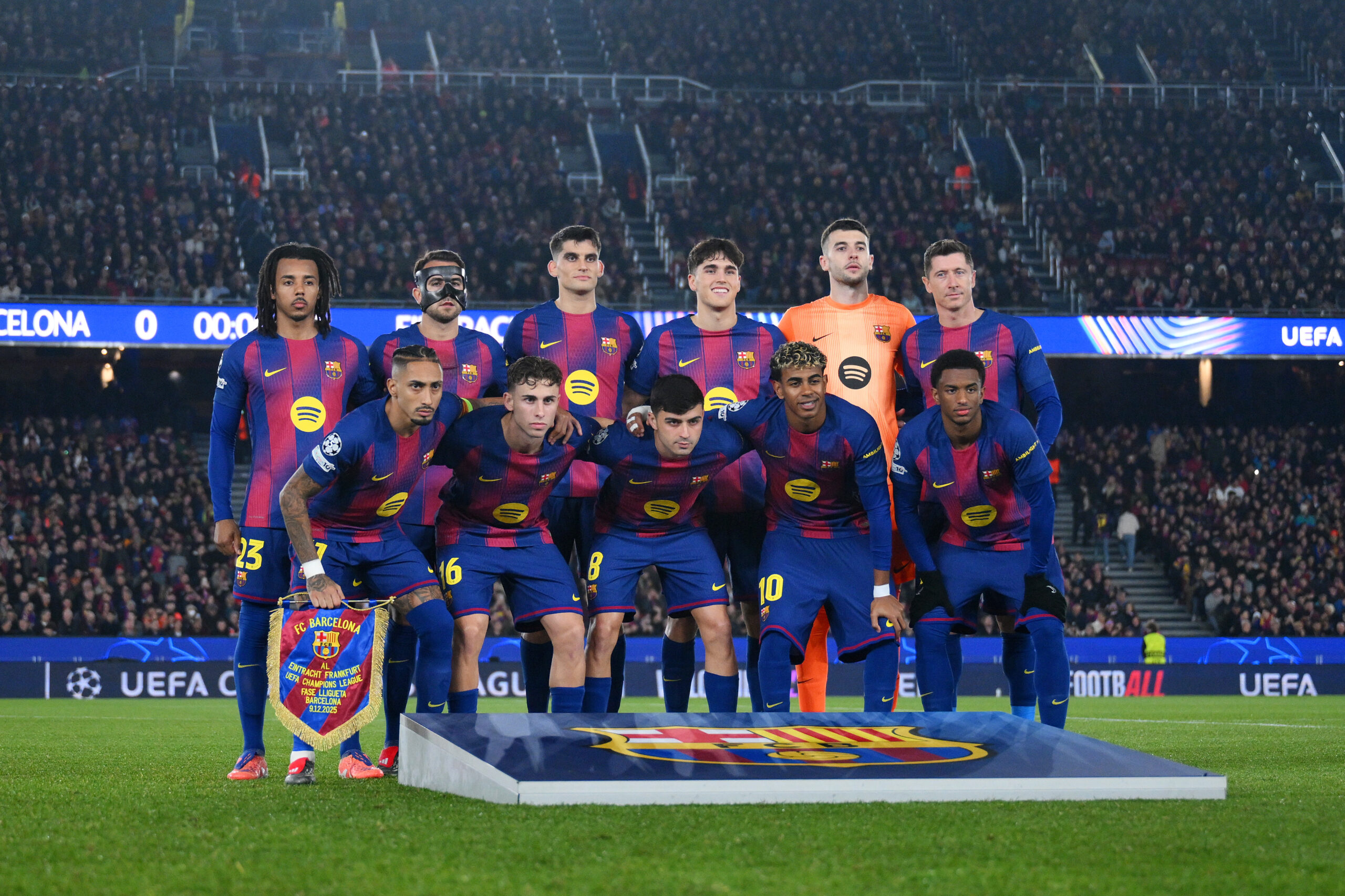 Once del Barcelona ante el Eintracht de Frankfurt en Champions