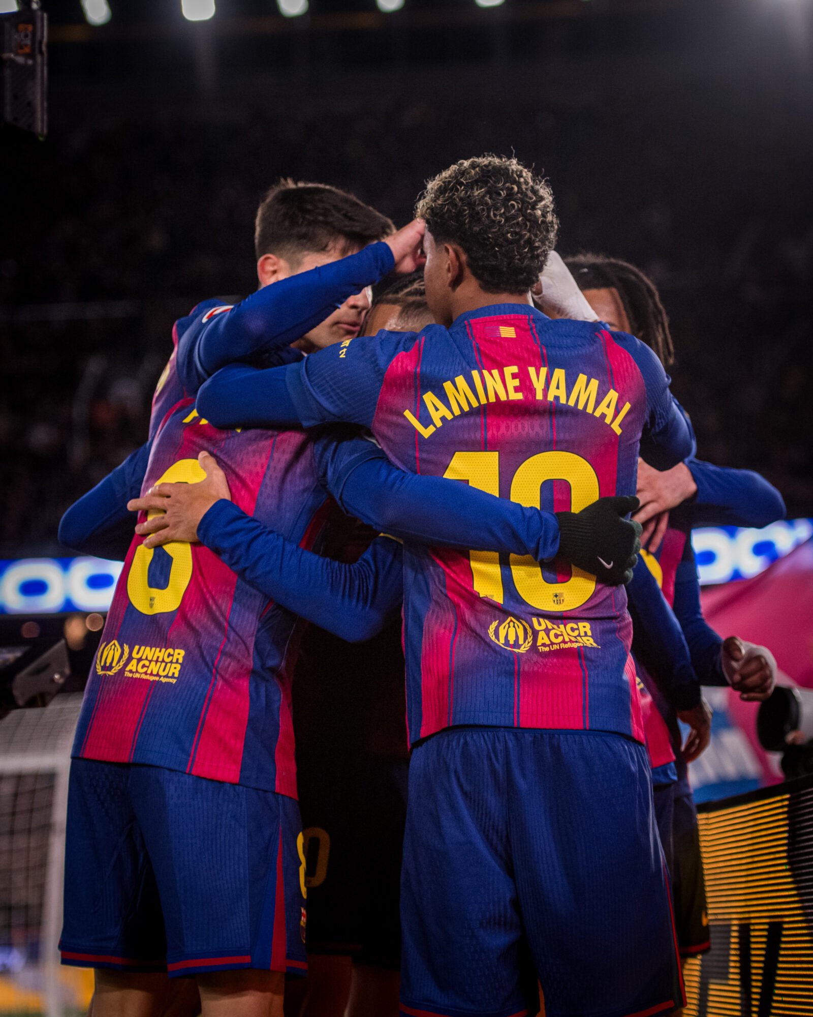 Foto del grupo en el partido ante el Atlético de Madrid