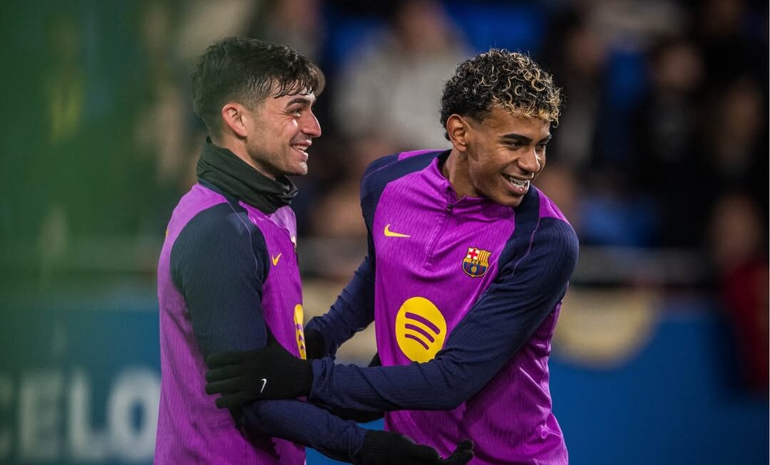 Pedri junto a Lamine Yamal.