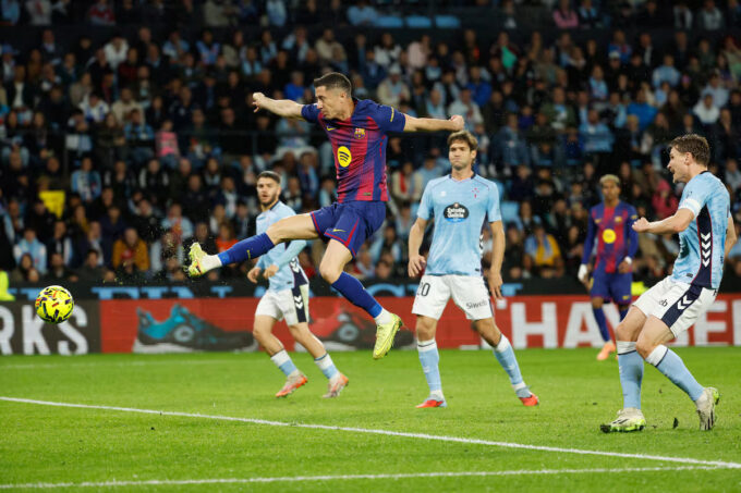 Lewandoski en segundo gol de la noche. Fuente: ELPAIS