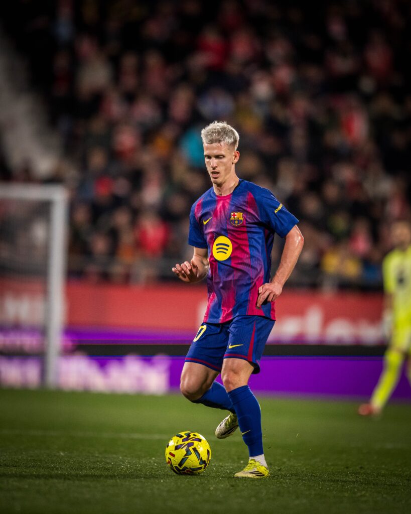 Dani Olmo frente al Girona