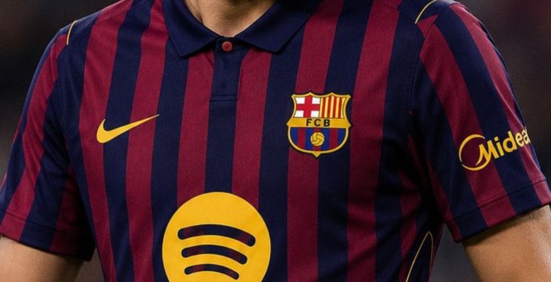 Mockup Equipación 27-28 - FootyHeadlines