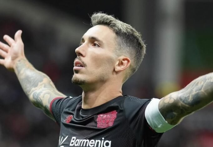 El Barça pone los ojos en Grimaldo