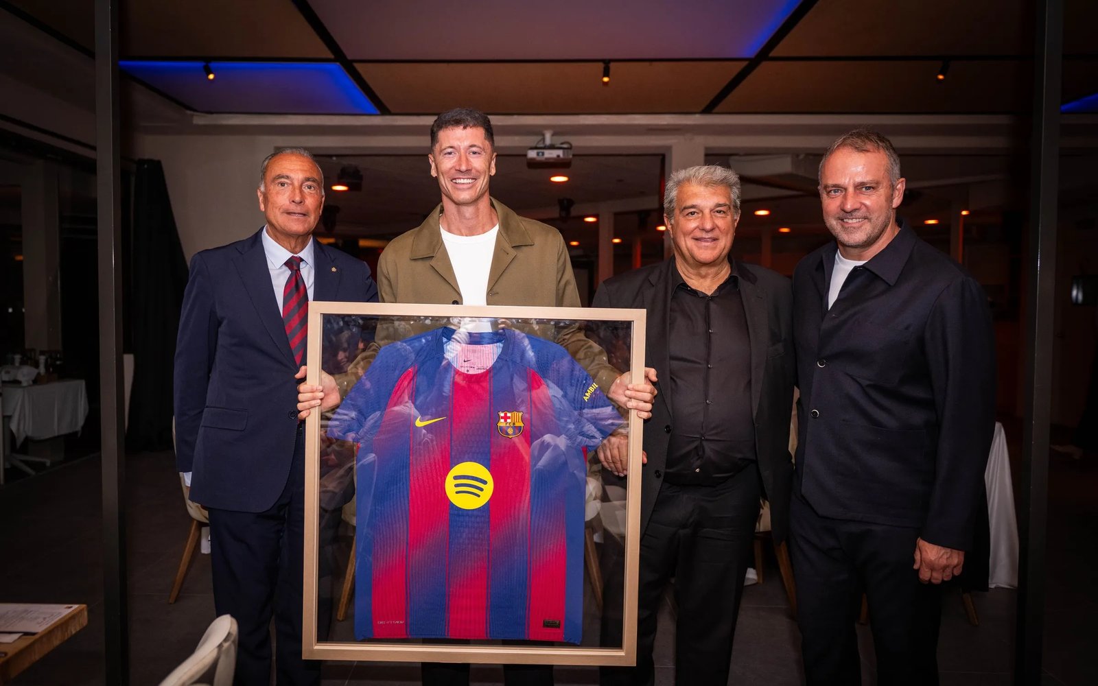 Rafa Yuste, Lewandowski, Laporta y Flick