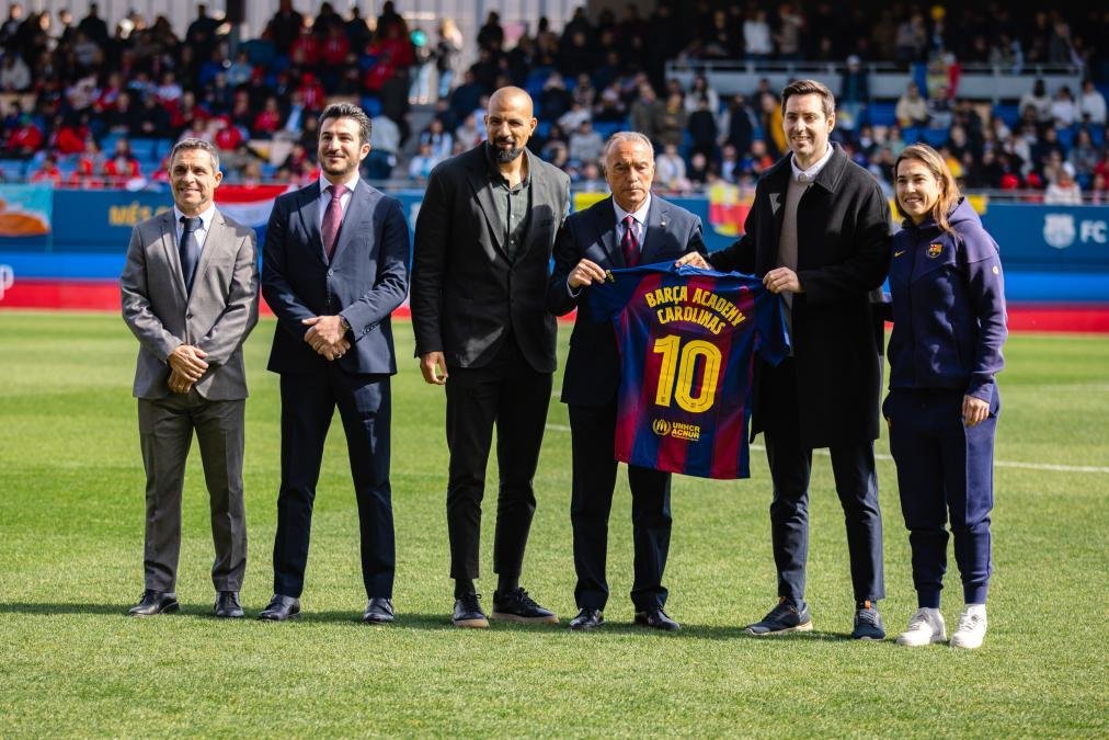 Sergi Barjuan, Benny Megreli, Rafa Yuste y Cata Coll en la inauguración de la Barça Academy World Cup 2026. Fuente: Rubén Santander