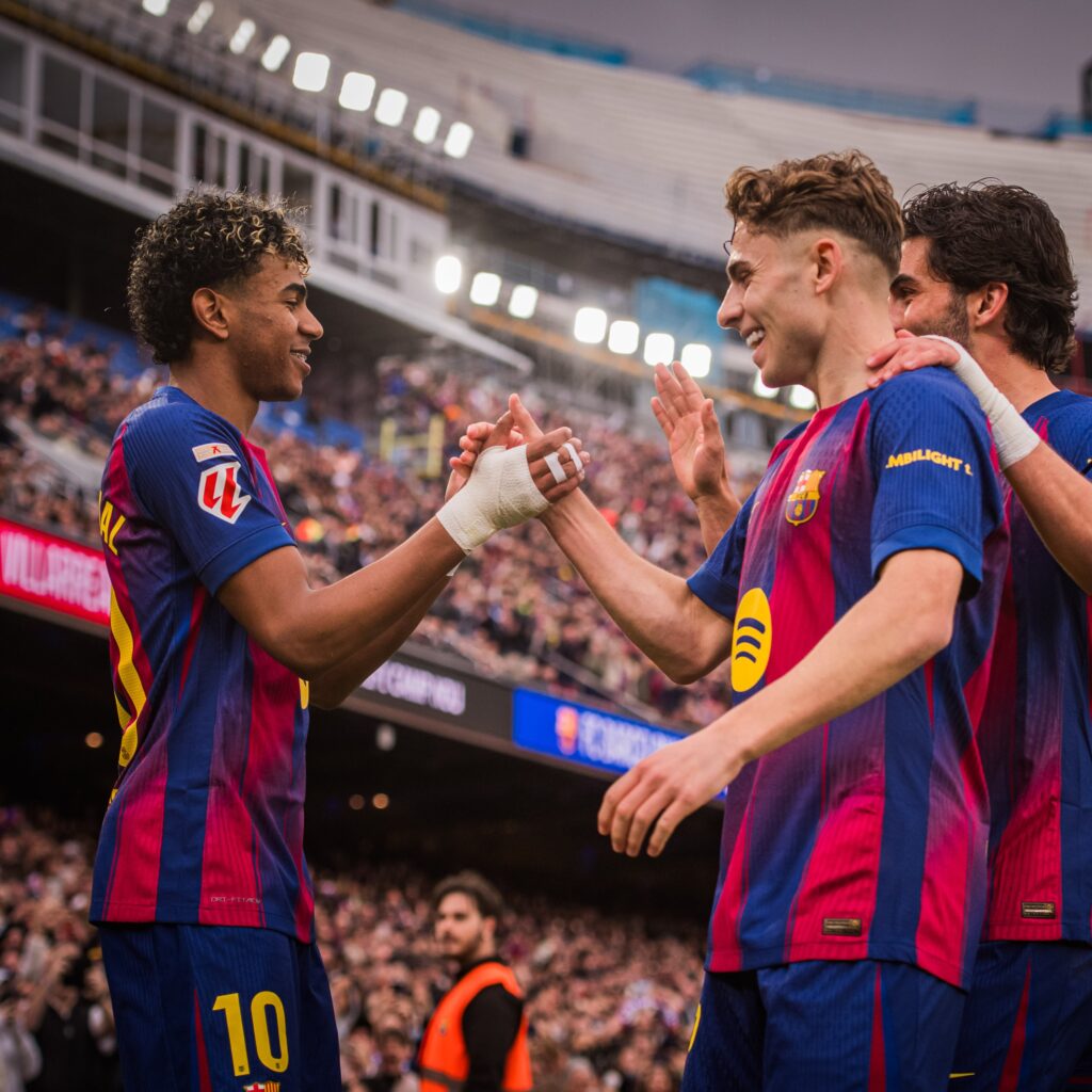 Lamine estelar con un hat trick