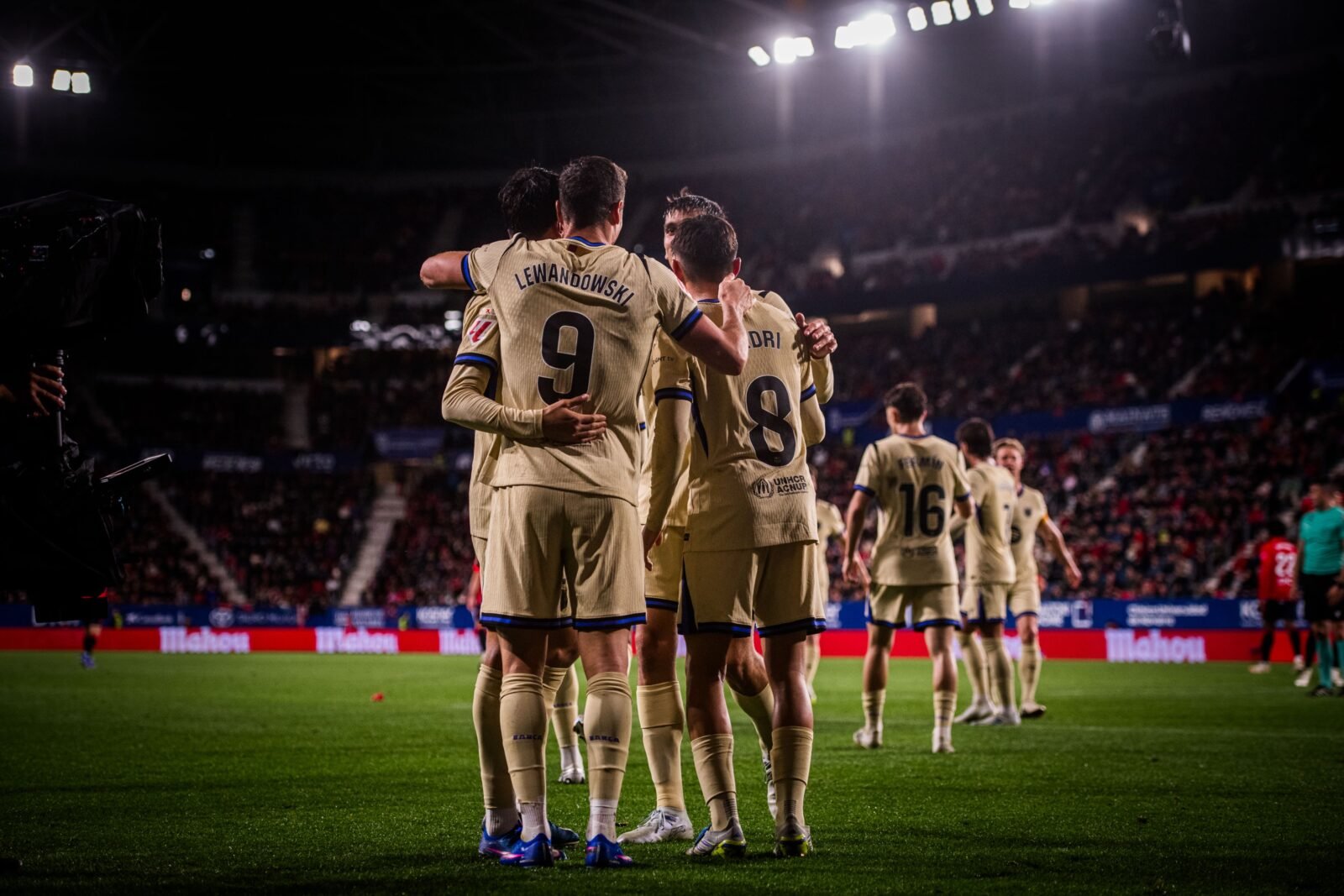 El Barça gana en el Sadar y ya se siente campeón